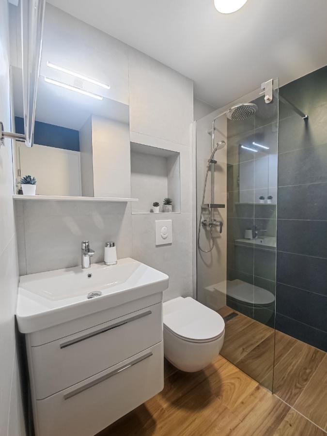 Apartments Klement Брела Экстерьер фото