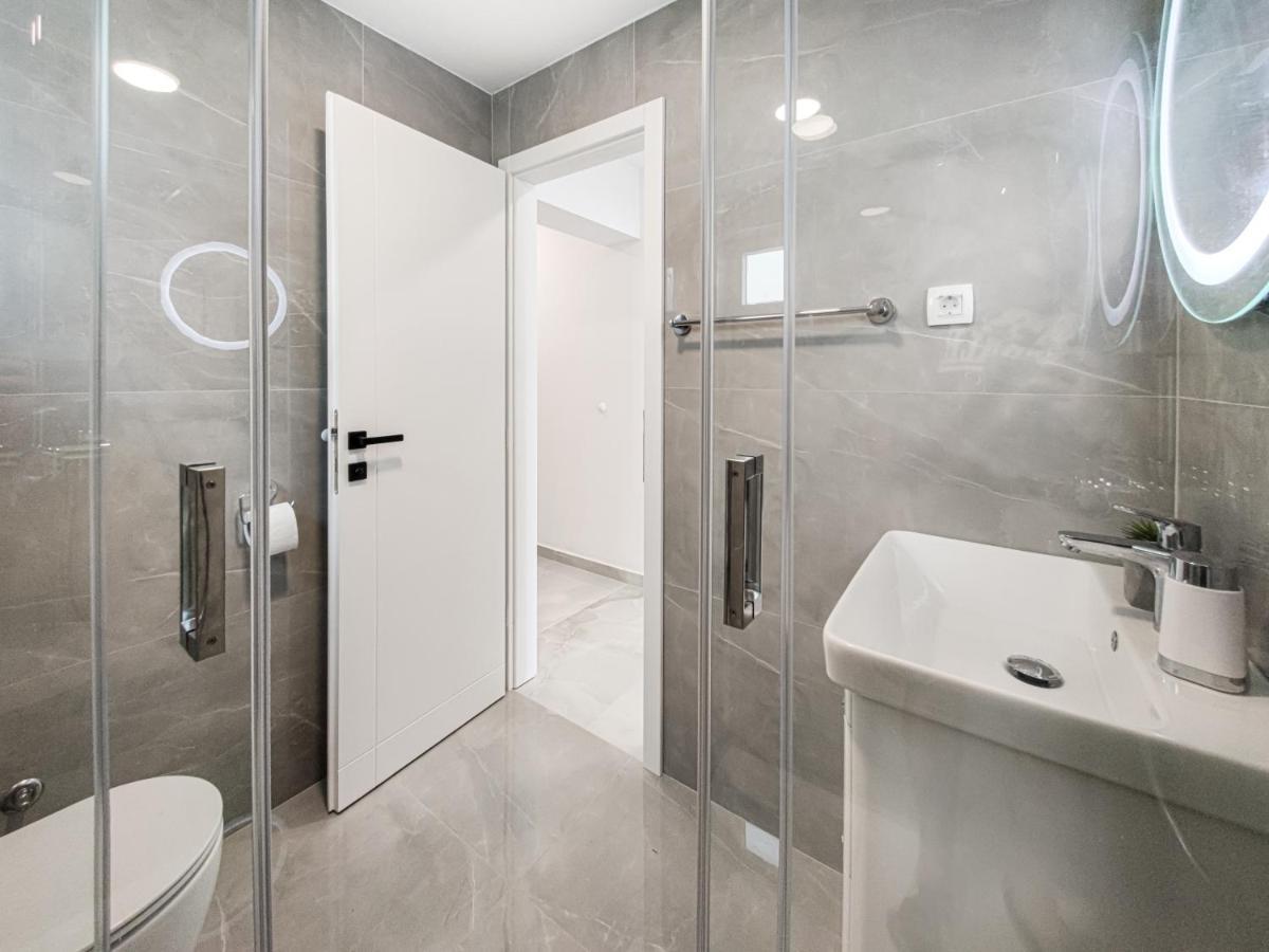 Apartments Klement Брела Экстерьер фото